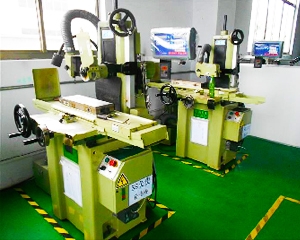 臺(tái)制宇青精密磨床